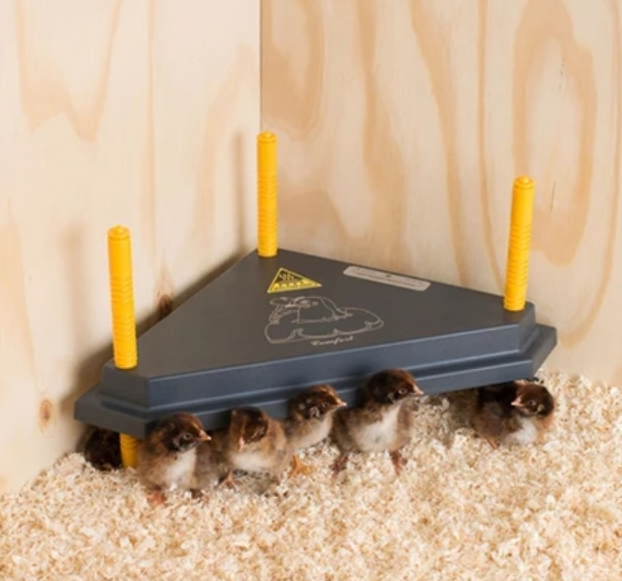 Comfort Chicks Heat Plate 30 x 30 cm Triangle - The Chook Barn