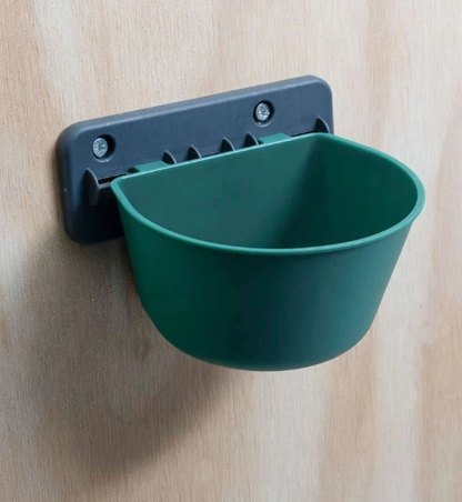 Mesh Feeder/Drinker clip on various sizes - The Chook Barn